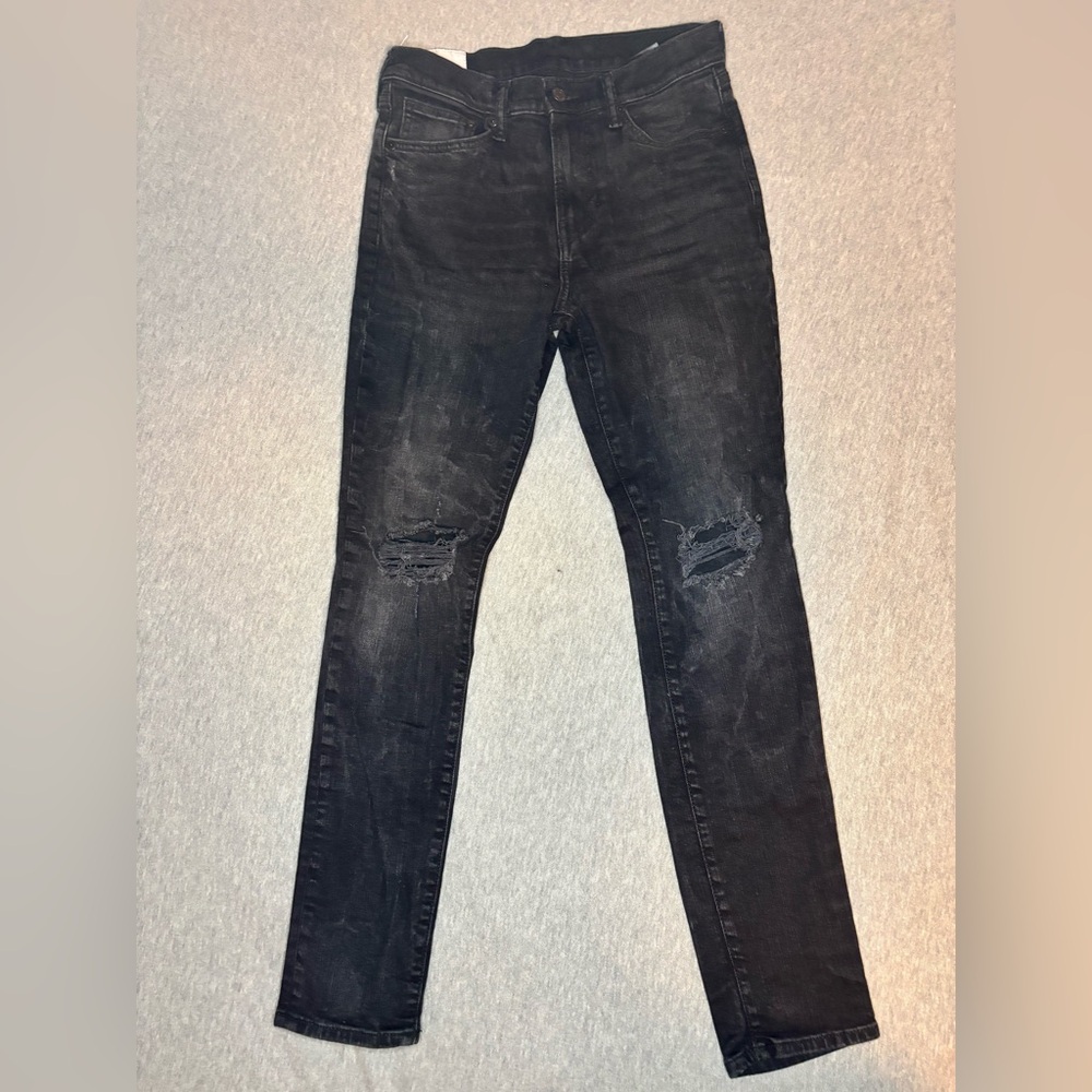 Women’s Black Distressed Jeans